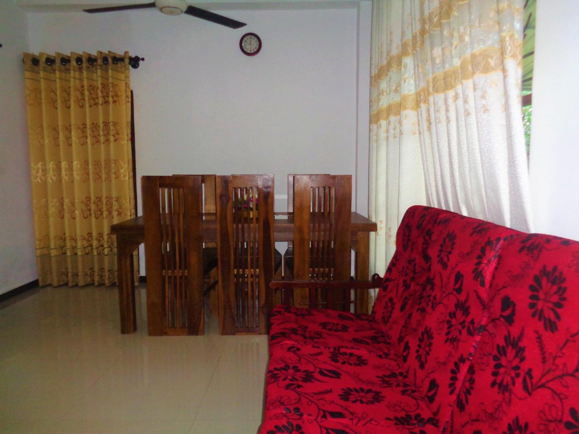 De Fancy House Hotel Unawatuna Exterior photo