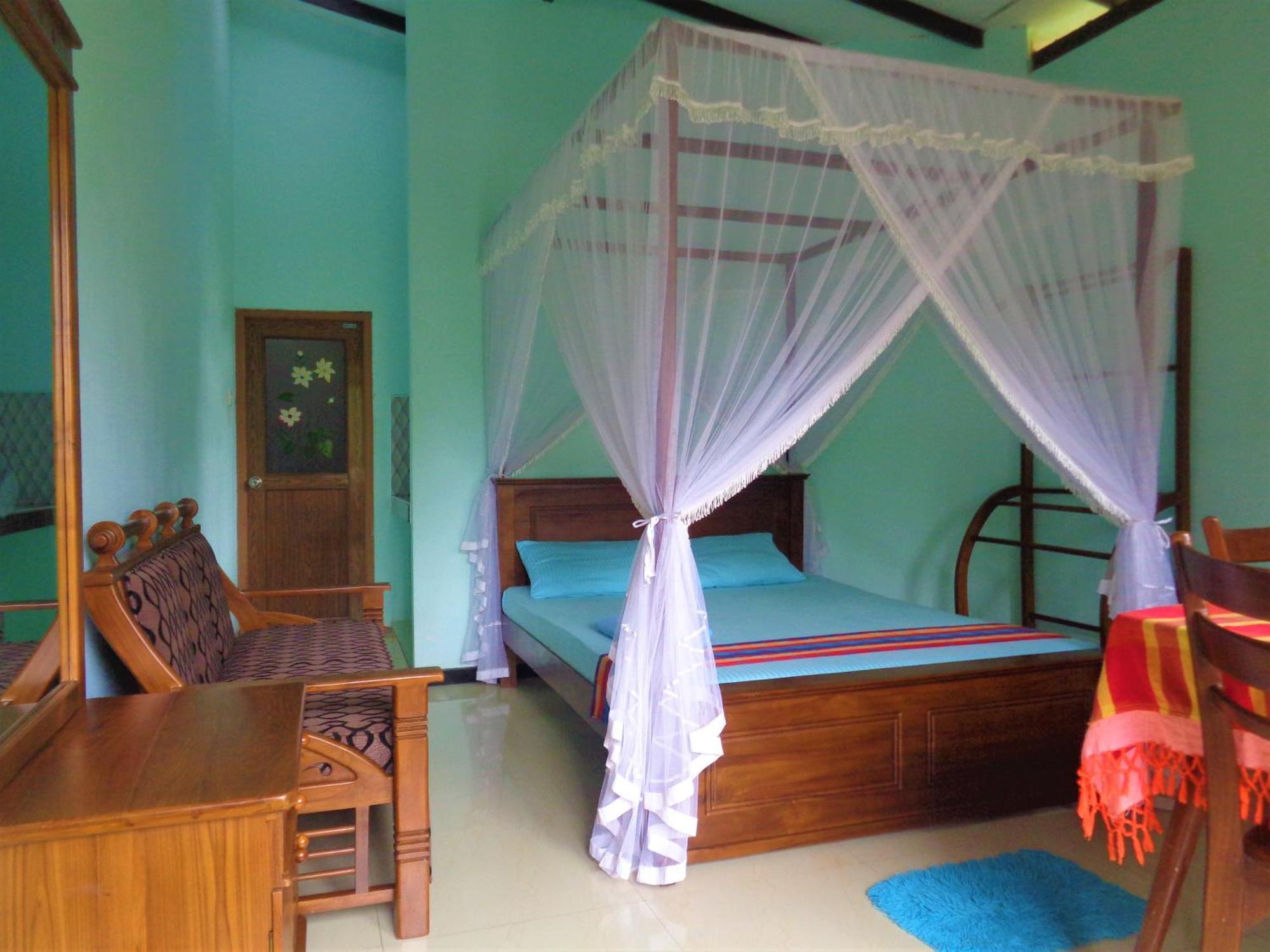 De Fancy House Hotel Unawatuna Exterior photo
