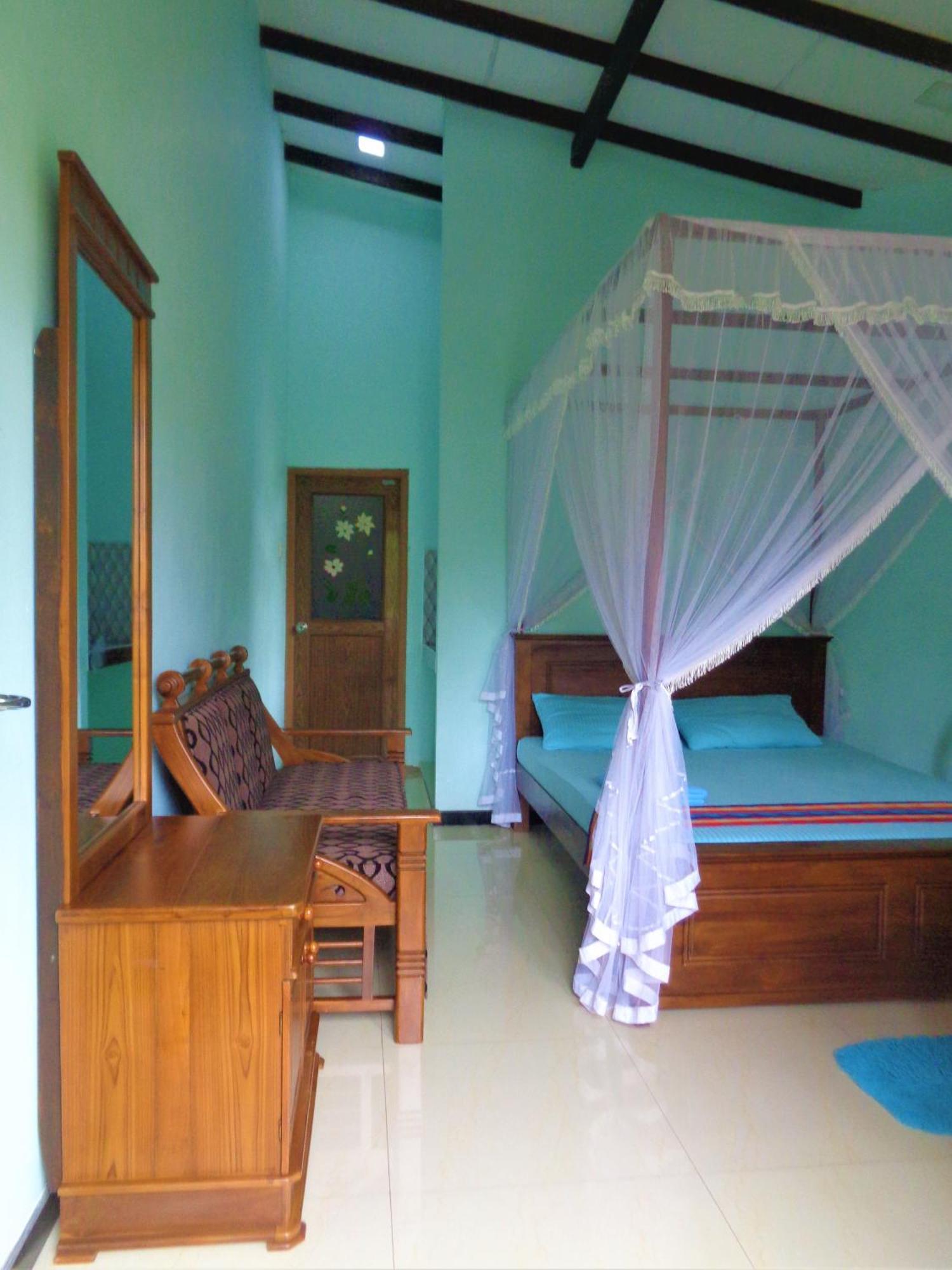 De Fancy House Hotel Unawatuna Exterior photo